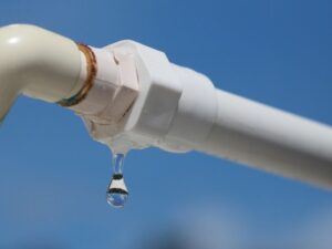 Fugas de agua ocultas cómo se localizan con tecnología avanzada