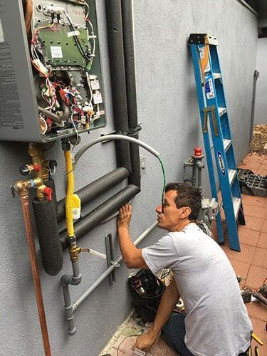 Fontanería en locales comerciales: Requisitos y consejos