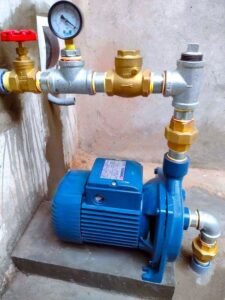 Instalación y mantenimiento de bombas de presión de agua en Murcia